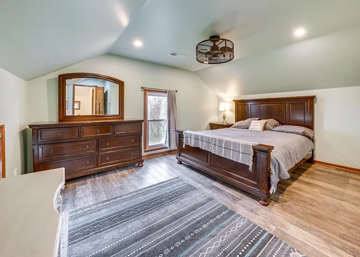 Holiday home Charming W/ Private Yard! *